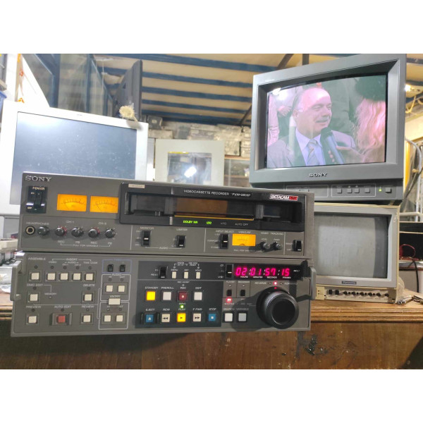 Sony PVW-2800P Betacam SP Video Cassette Recorder & Editor